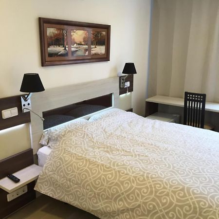 فندق H Skyline الكوركون المظهر الخارجي الصورة